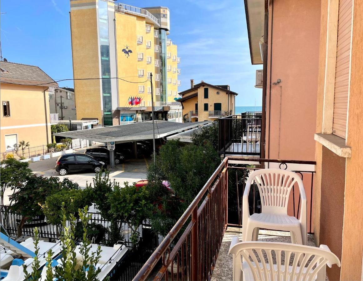 Appartamento Palma Carraro Immobiliare Jesolo - Family Apartments Exterior foto